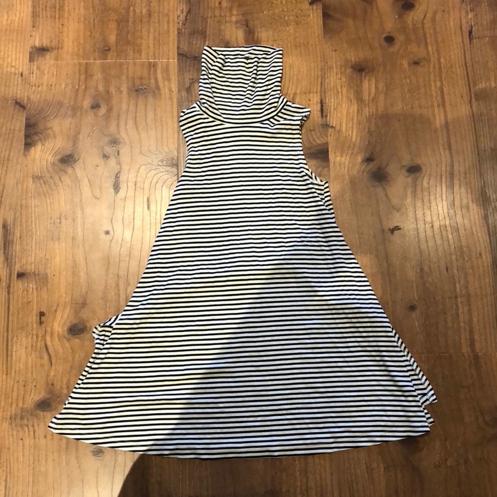 Black & White Striped Turtle Neck